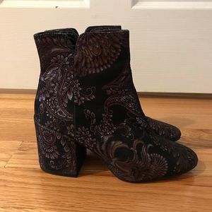 Vintage Floral boots, size 7